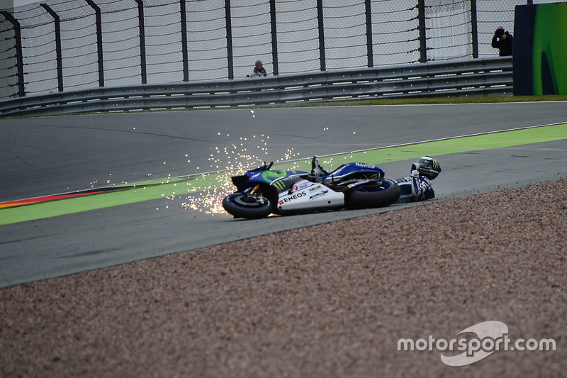 Jorge Lorenzo, Yamaha Factory Racing crash