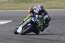 Valentino Rossi, Yamaha Factory Racing; Jorge Lorenzo, Yamaha Factory Racing