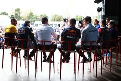 Cyril Abiteboul, Renault Sport F1; Franz Tost, Scuderia Toro Rosso; Eric Boullier, McLaren; Christia