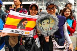 Fernando Alonso, McLaren fans