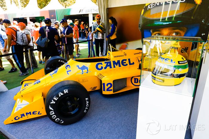 El  Lotus 99T de Ayrton Senna en exposición