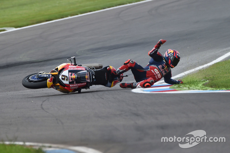 Choque de Stefan Bradl, Honda World Superbike Team