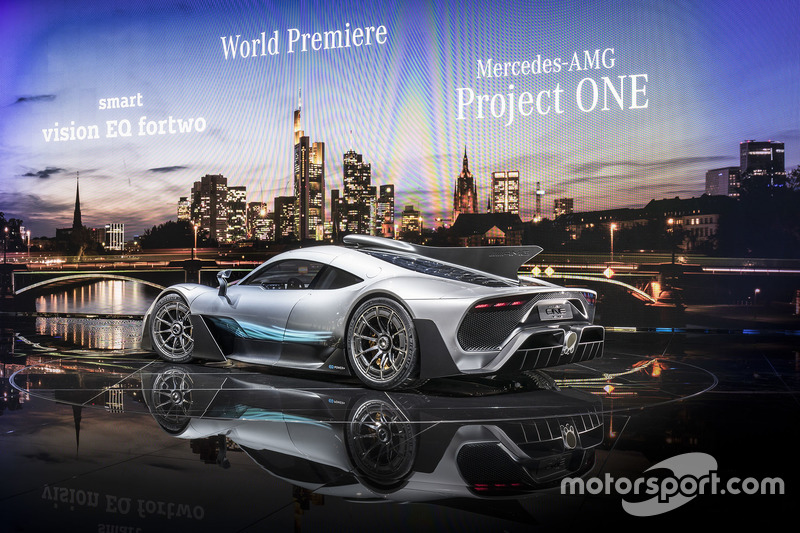 Mercedes-AMG Project ONE lansman aracı