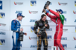 Podium : le vainqueur Pietro Fittipaldi, Lotus, le deuxième Egor Orudzhev, AVF, le troisième Alfonso Celis Jr., Fortec Motorsports
