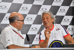 Marco Lucchinelli et Carmelo Ezpeleta, PDG de Dorna Sports