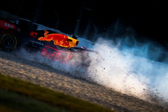 Pierre Gasly, Red Bull Racing RB15, spint in de grindbak