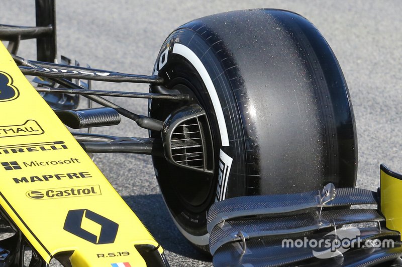 Renault F1 Team R.S. 19, dettaglio della sospensione anteriore