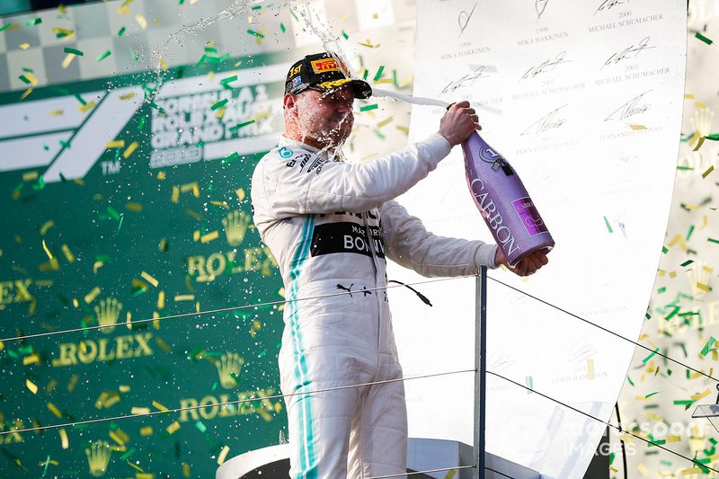 Podyum: Yarış galibi Valtteri Bottas, Mercedes AMG F1