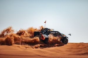 #211 Toyota Gazoo Racing Toyota: Henk Lategan, Brett Cummings