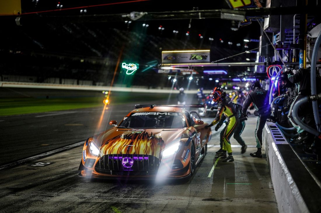 #75 75 Express Mercedes-AMG GT3: Kenny Habul, Mikael Grenier, Jules Gounon, Maro Engel