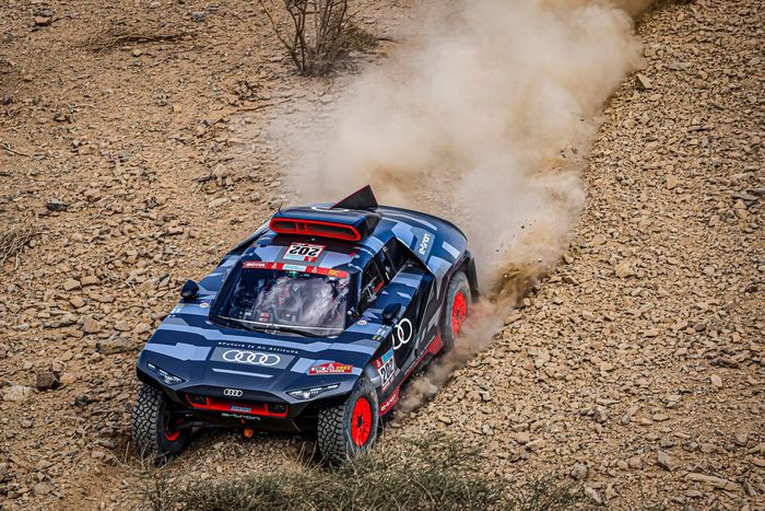 #202 Team Audi Sport Audi: Carlos Sainz, Lucas Cruz