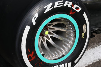Mercedes AMG F1 W09 jant detay