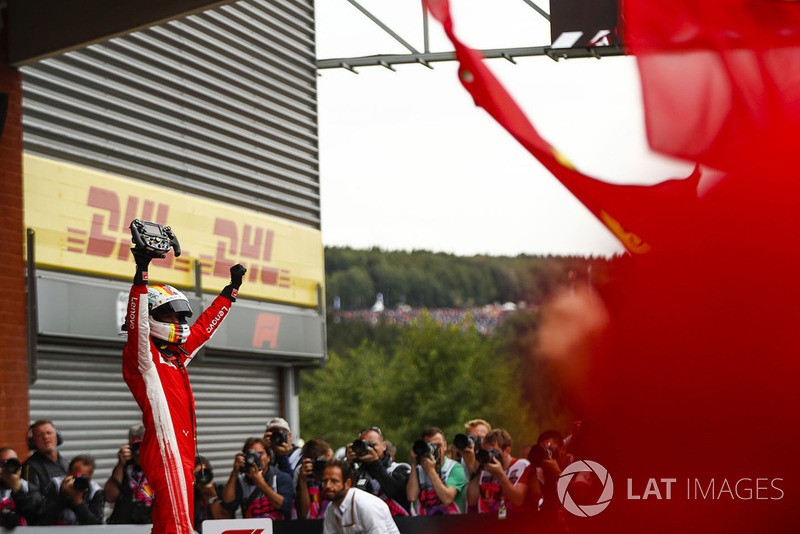 Yarış galibi Sebastian Vettel, Ferrari, parc ferme