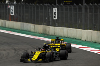 Carlos Sainz Jr., Renault Sport F1 Team R.S. 18, Nico Hulkenberg, Renault Sport F1 Team R.S. 18