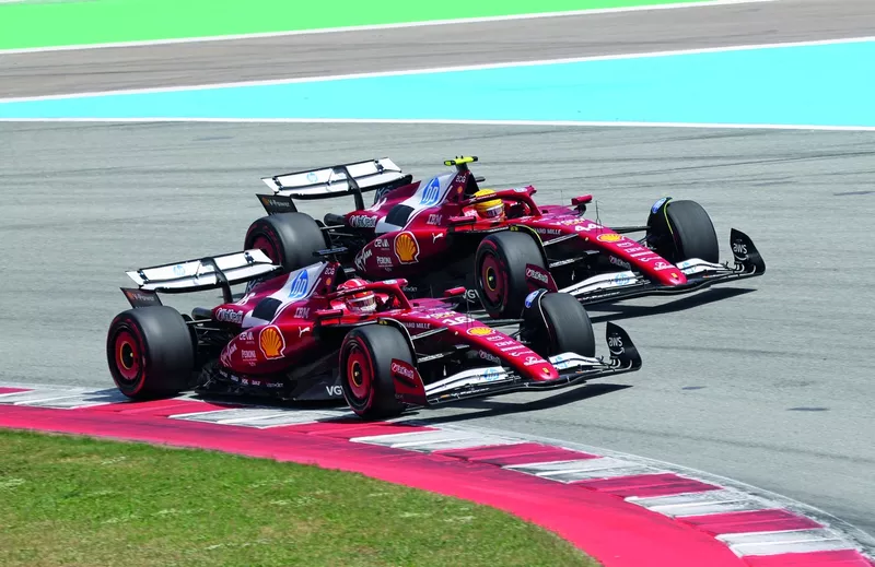 Lewis Hamilton, Ferrari SF-25, Charles Leclerc, Ferrari SF-25