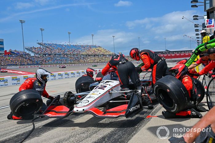 Will Power, parada en boxes del Team Penske Chevrolet