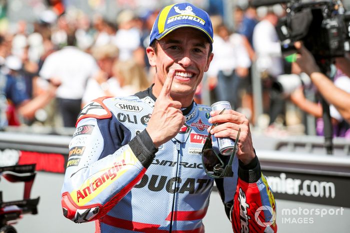 Podio:  1º Marc Márquez, 2º Jorge Martín, 3º Pedro Acosta