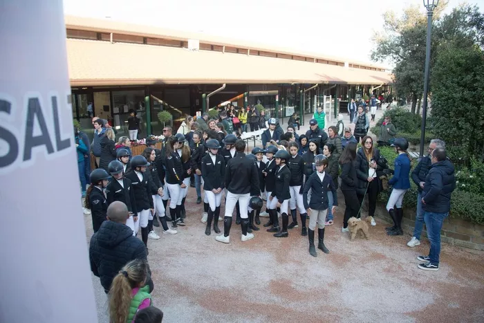 Salta in sella e accendi la speranza, iniziativa legata alla Pirelli Cup