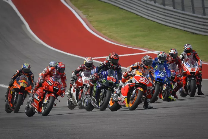 Marc Márquez, Repsol Honda Team, líder al inicio