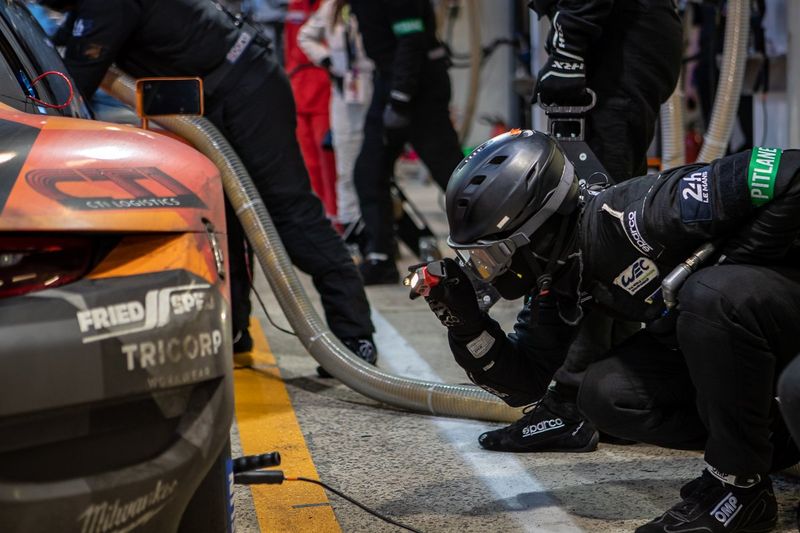 #99 Proton Competition Porsche 911 RSR - 19 LMGTE Am, Harry Tincknell, Florian Latorre, Vutthikorn Inthraphuvasak