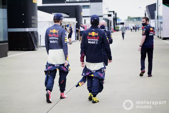 Max Verstappen, Red Bull Racing, y Sergio Pérez, Red Bull Racing