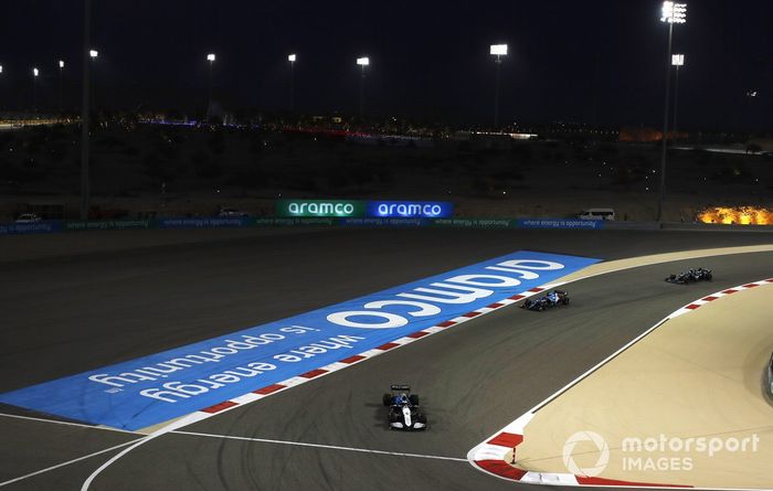 Nicholas Latifi, Williams FW43B, Fernando Alonso, Alpine A521