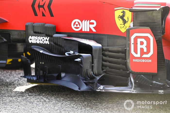 Detalle de los pontones del Ferrari SF21