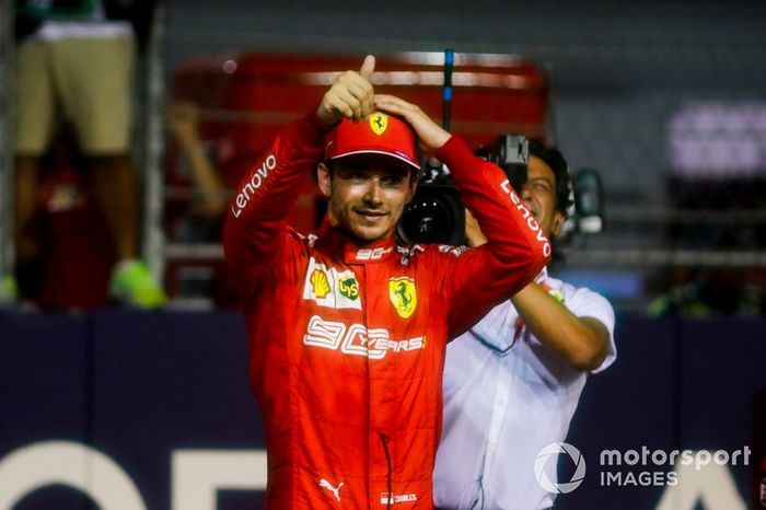 Pole Sitter Charles Leclerc, Ferrari festeggiano al Parc Ferme