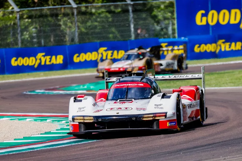 Porsche 963 Proton Competition #99: Harry Tincknell, Neel Jani, Julien Andlauer