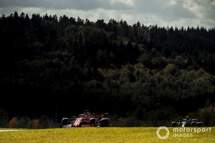 Sebastian Vettel, Ferrari SF1000, Valtteri Bottas, Mercedes F1 W11