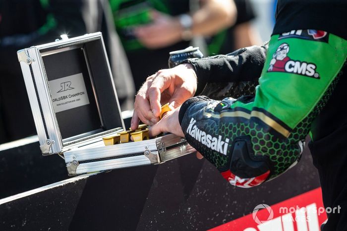 Jonathan Rea, Kawasaki Racing Team Campeón Mundial