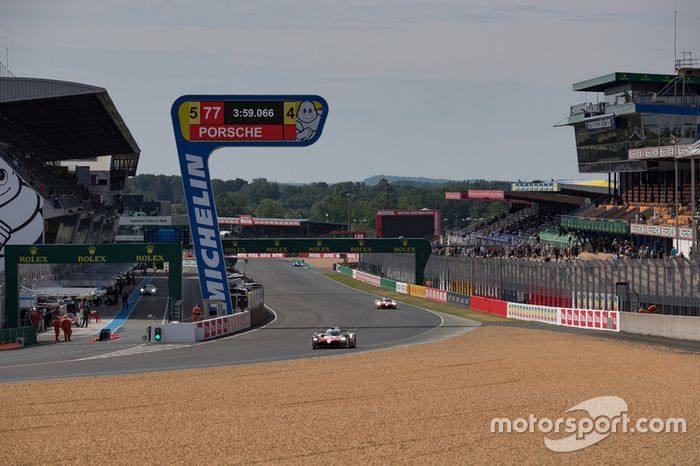 #8 Toyota Gazoo Racing Toyota TS050: Sébastien Buemi, Kazuki Nakajima, Fernando Alonso, Jose Maria Lopez, Anthony Davidson