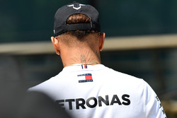 Tatouage de Lewis Hamilton, Mercedes-AMG F1