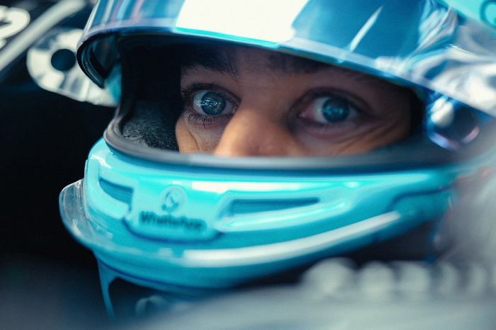 جورج راسل، مرسيدس W17 