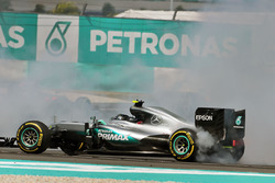 Nico Rosberg, Mercedes AMG F1, W07 Hybrid, Kollision nach dem Start