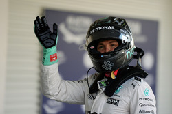 Nico Rosberg, Mercedes AMG F1 viert zijn tweede plaats in parc ferme