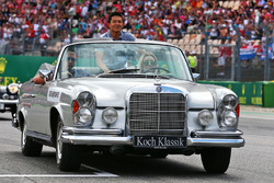 Rio Haryanto, Manor Racing on the drivers parade