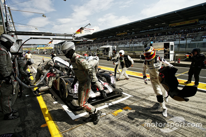 #1 Porsche Team, Porsche 919 Hybrid: Timo Bernhard, Mark Webber, Brendon Hartley