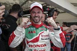 Обладатель поула - Тьягу Монтейру, Honda Racing Team JAS, Honda Civic WTCC