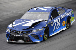 Martin Truex Jr., Furniture Row Racing, Toyota Camry Auto-Owners Insurance