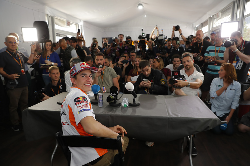 Marc Márquez, Repsol Honda Team con los medios