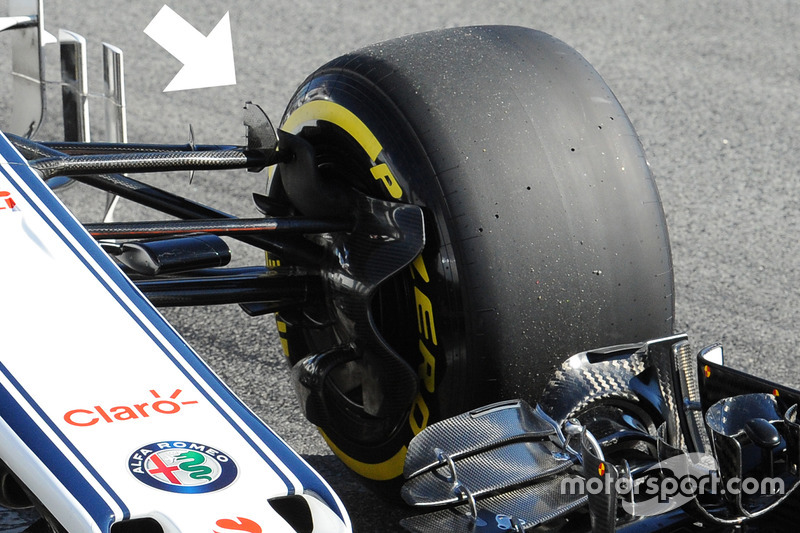 Sauber C37 : capot moteur