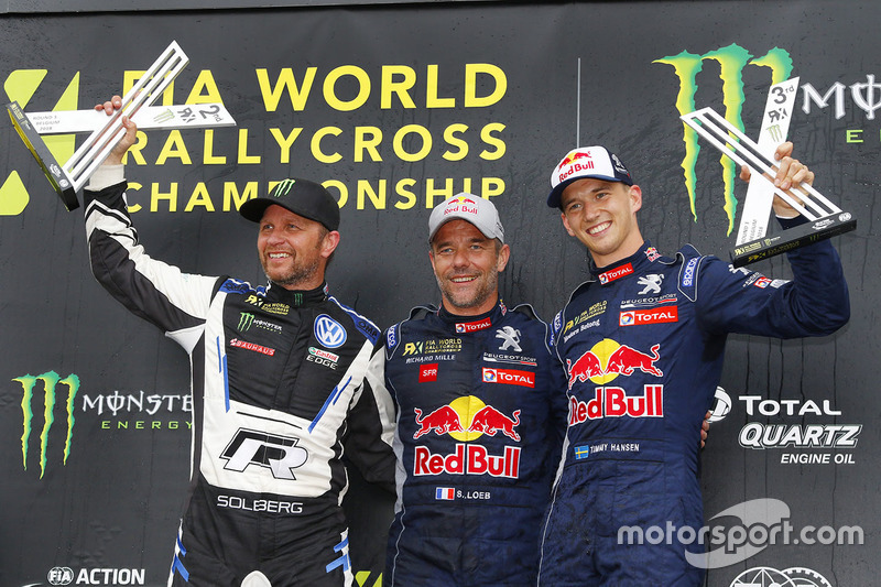 Le vainqueur Sébastien Loeb, Team Peugeot Total, le deuxième Petter Solberg, PSRX Volkswagen Sweden, le troisième Timmy Hansen, Team Peugeot Total