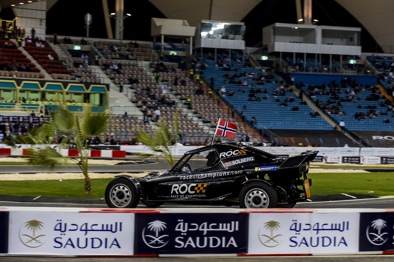 Petter Solberg del equipo Nórdico en el ROC Car