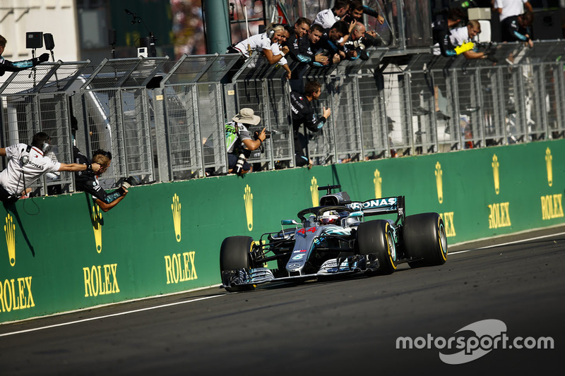 Льюіс Хемілтон, Mercedes-AMG F1 W09