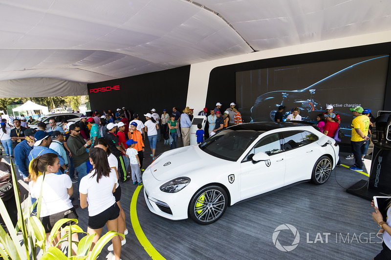 Porsche stand