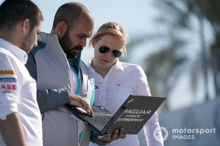 Alice Powell, Jaguar Ran Racing eTROPHY Team Germany on the track walk