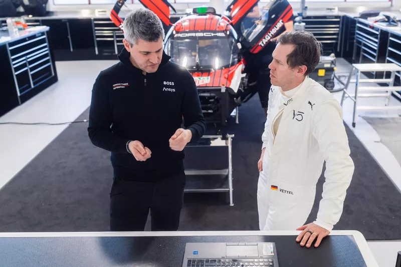 Sebastian Vettel teste la Porsche 963 