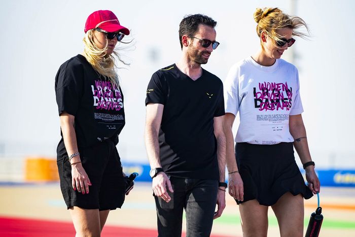 #85 Iron Dames Lamborghini Huracan LMGT3 Evo2: Sarah Bovy, Michelle Gatting