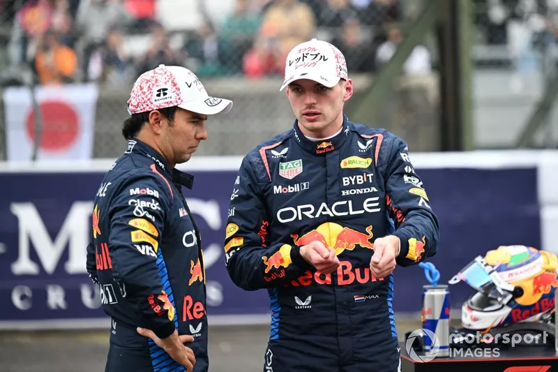 Sergio Perez, Red Bull Racing, l'homme de la pole Max Verstappen, Red Bull Racing, entretien après les qualifications